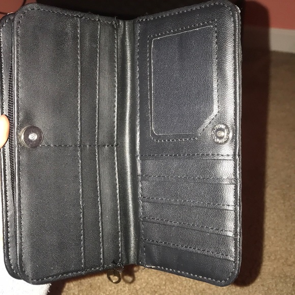 Beautiful wallet - Picture 2 of 3